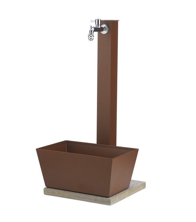 FONTANA CON VASCHETTA RETTANGOLARE RUGGINE