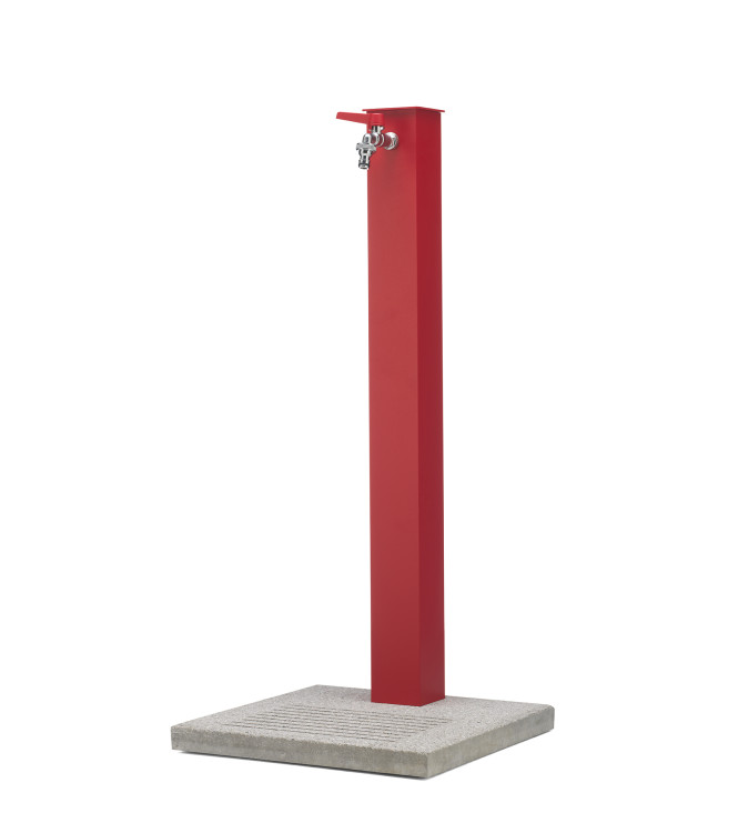 FONTANA CON BASE CEMENTO ROSSO