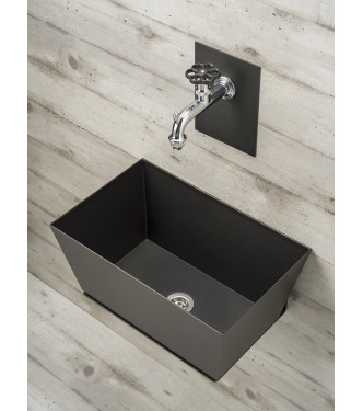 FONTANA A PARETE CON VASCHETTA ANTRACITE