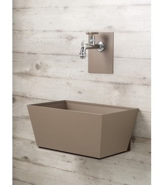 FONTANA A PARETE CON VASCHETTA TORTORA